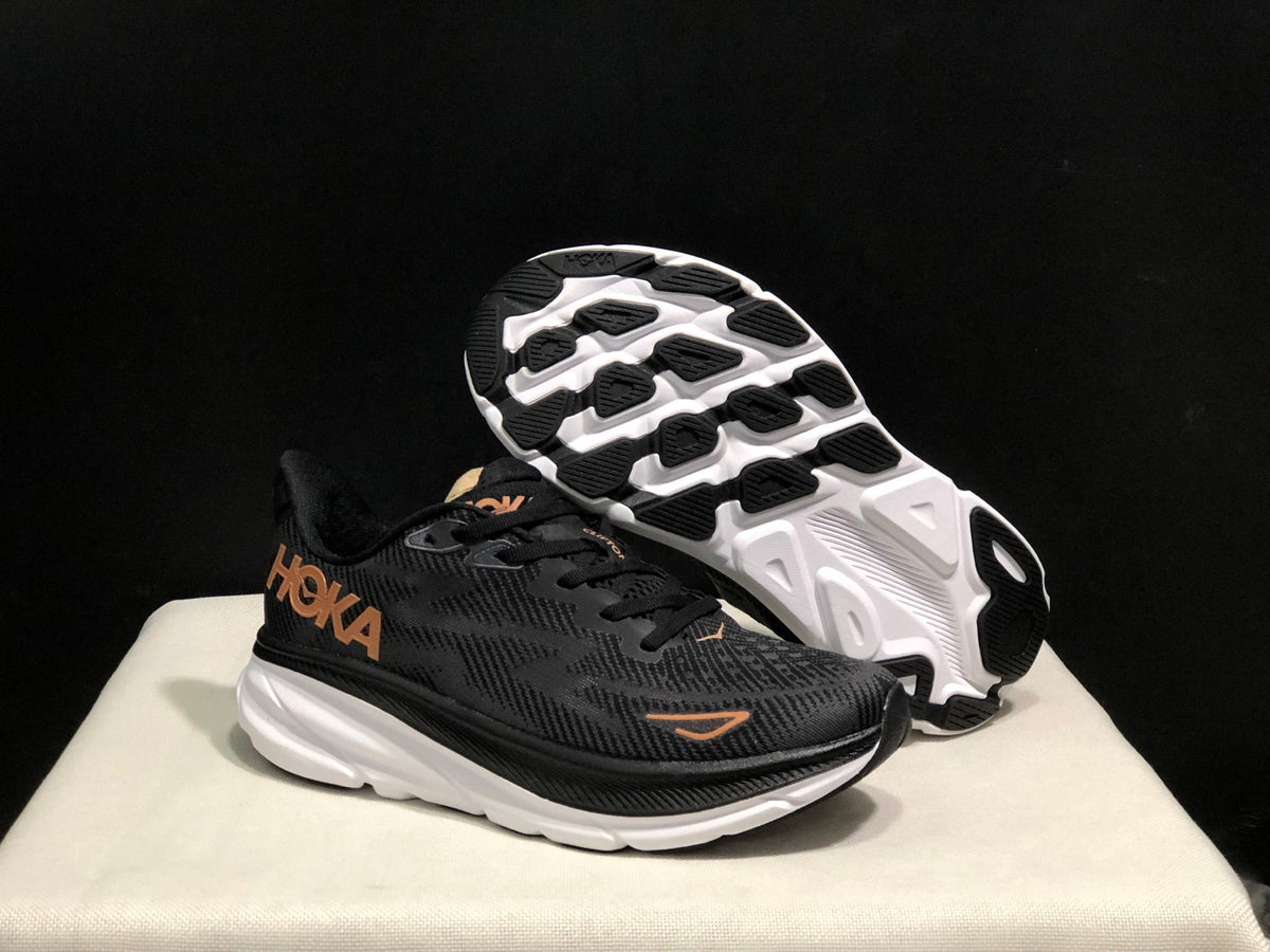 HOKA ONE ONE Clifton 9